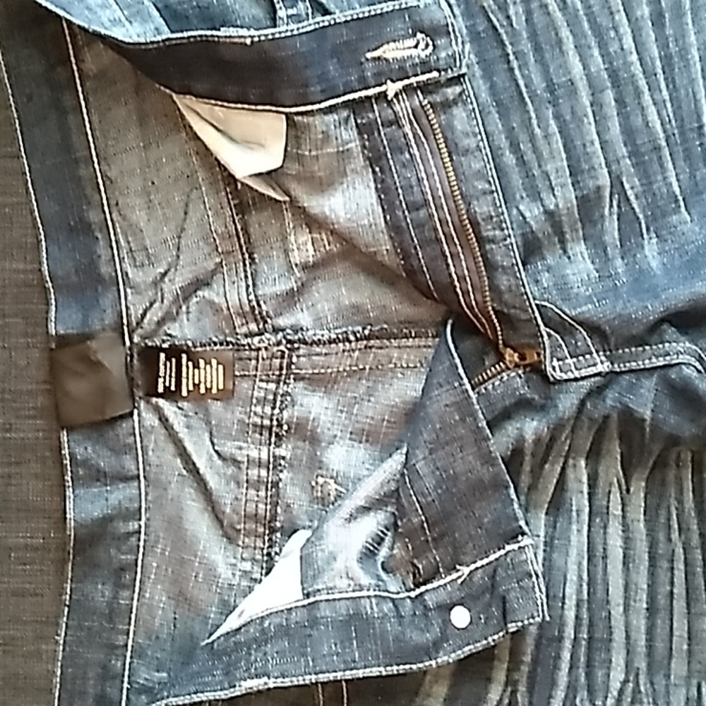 Jeans - Picture 15 of 16